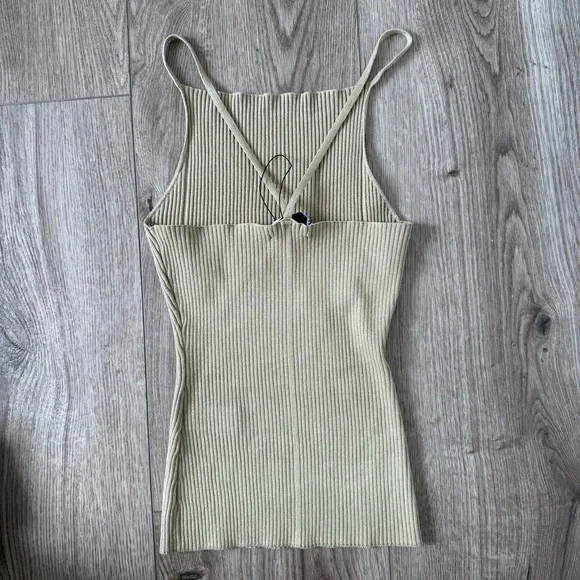 Zara Ribbed Knit Top Size Small NWOT - Picture 2 of 7